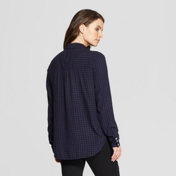 Cozy blue plaid Long Sleeve Drapey Shirt 🧥❄️☃️ - Picture 6 of 8